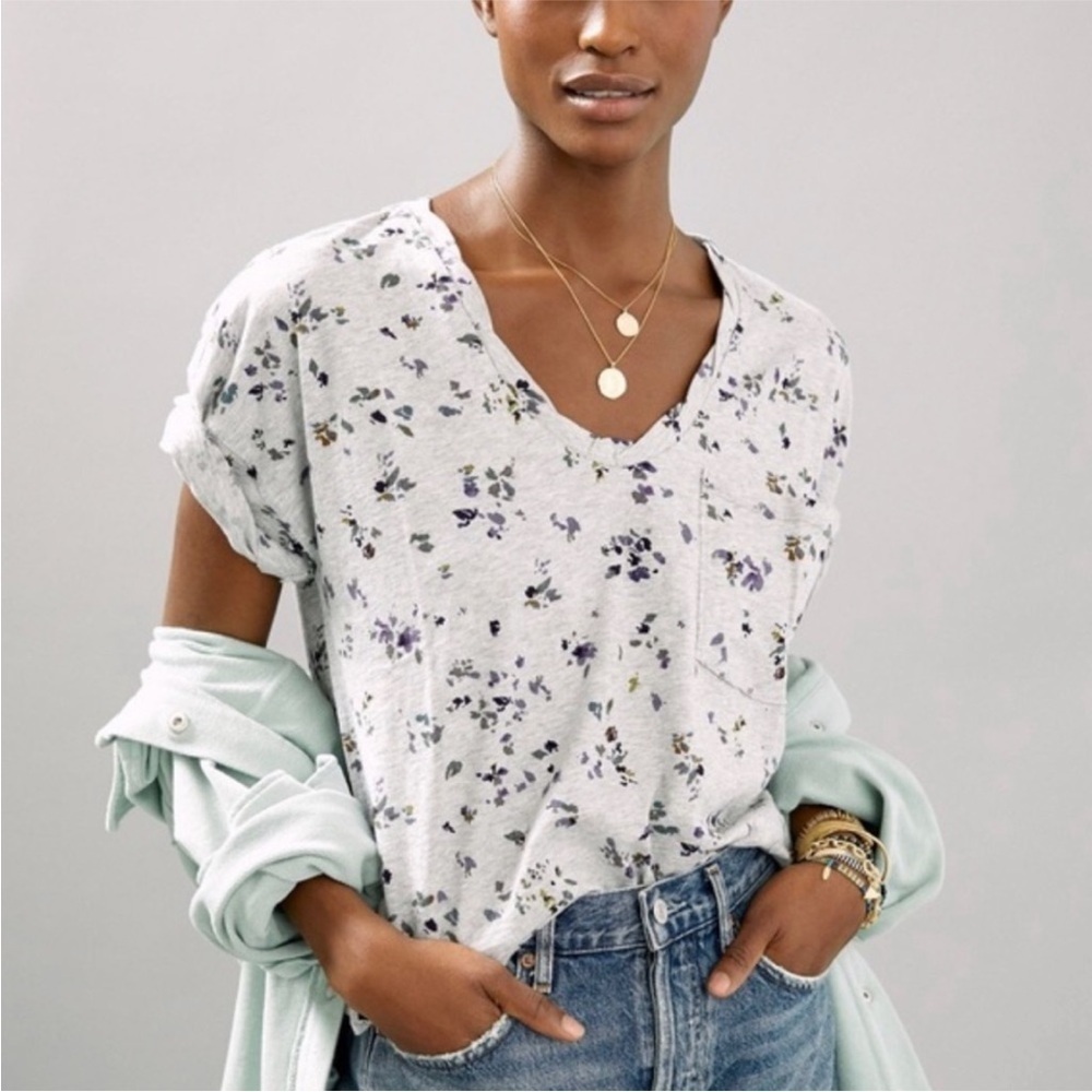 Anthropologie Pilcro Brand Gray Floral Tee XS H8